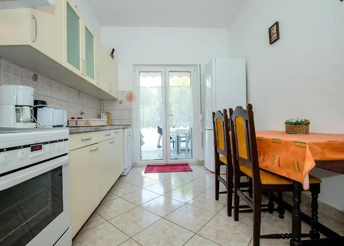 Mile Excellent Location Close To Rab 別荘 *