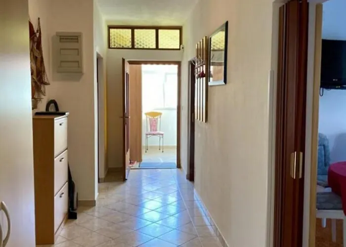 Hébergement de vacances Mile Excellent Location Close To Rab Rab Town